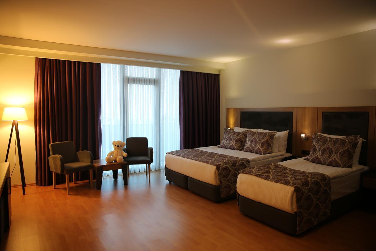 Euphoria Apartments Batumi Esterno foto